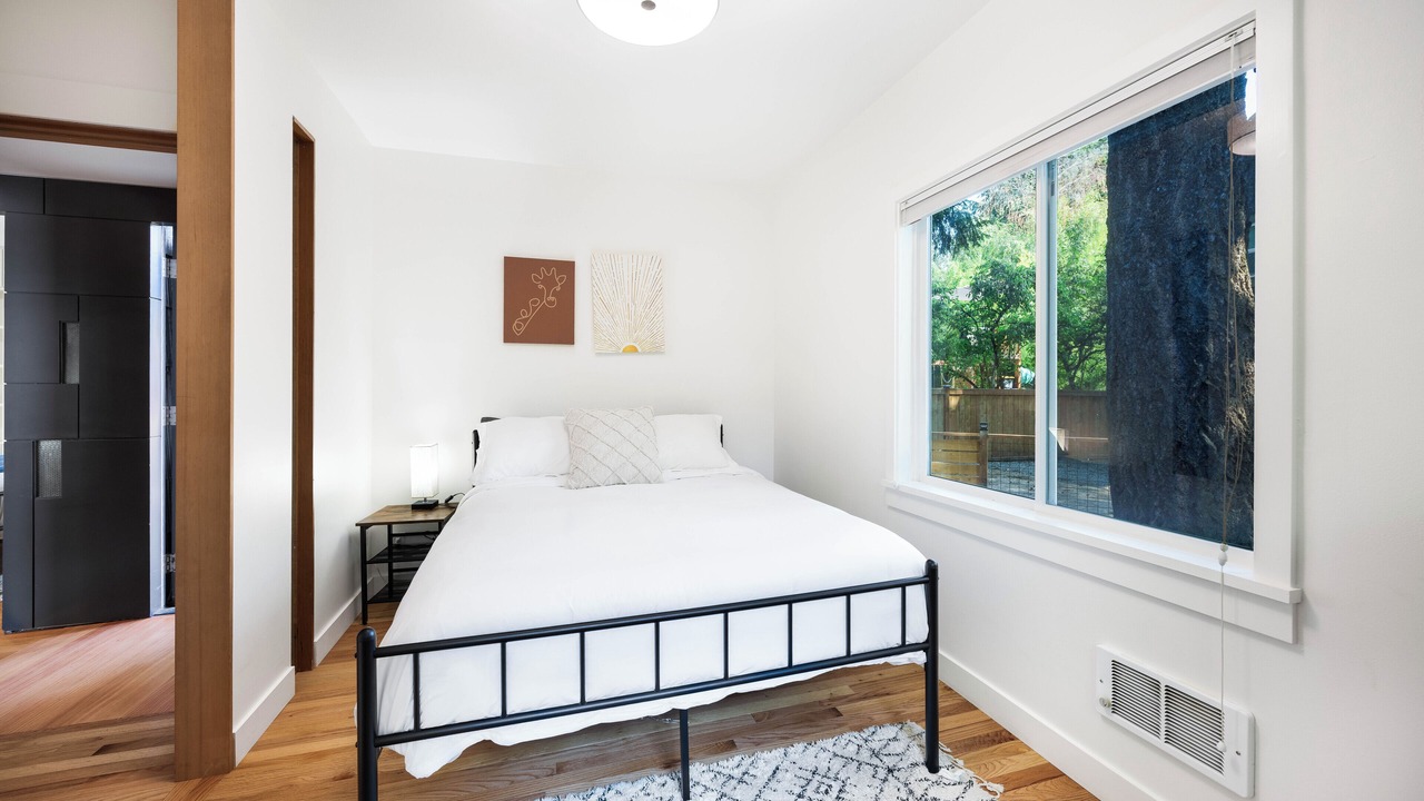 Photo of Bedroom in Northgate