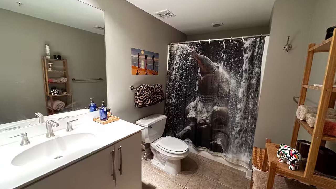 Photo of Bathroom in Downtown Des Moines