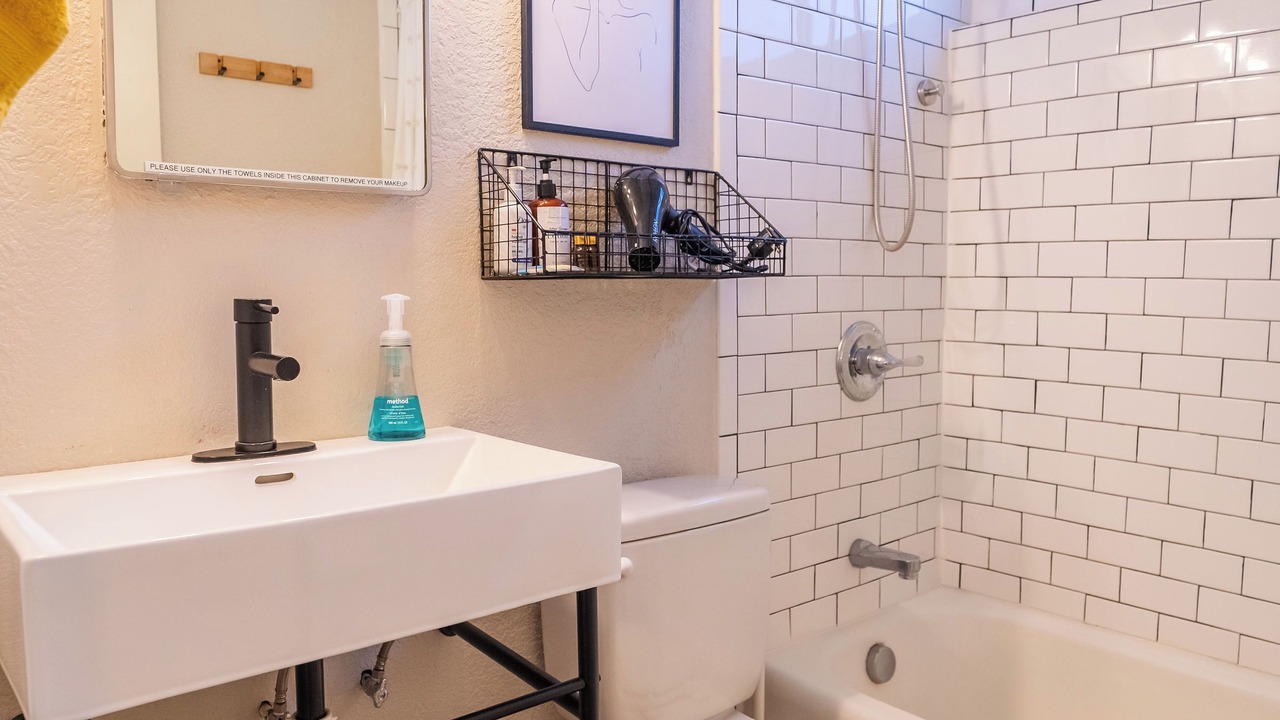 Photo of Bathroom in Lawrence