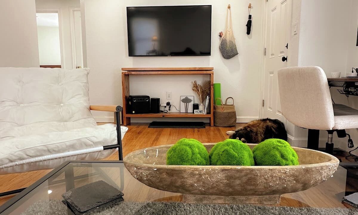 Photo of Livingroom in Fairmount Park