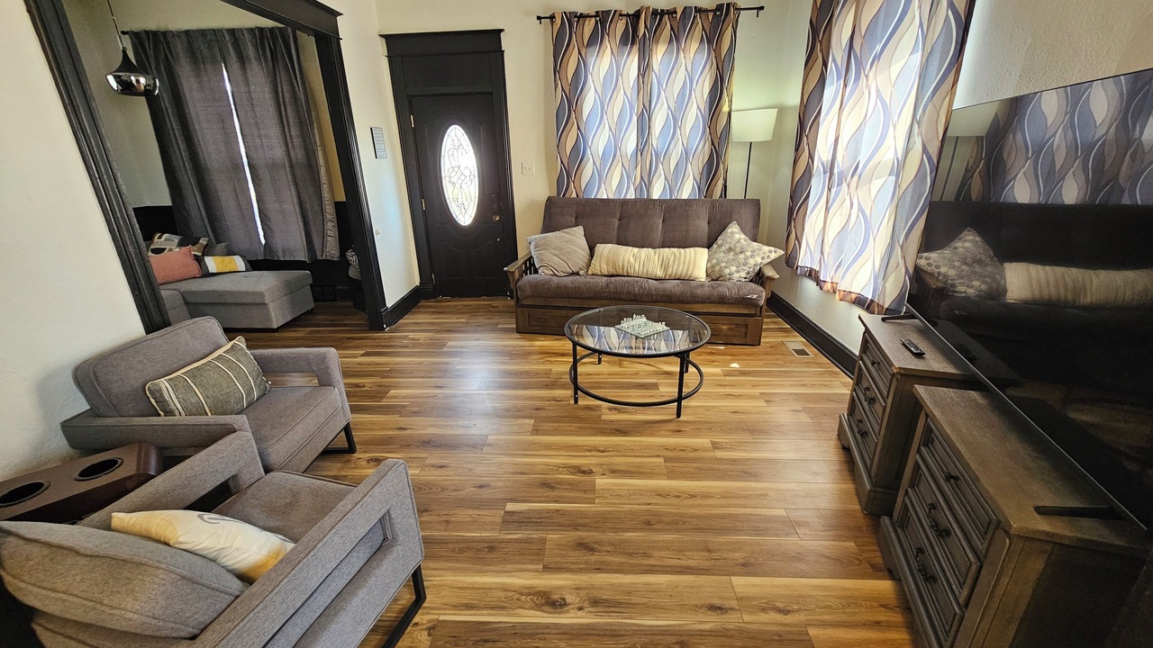 Photo of Livingroom in Des Moines