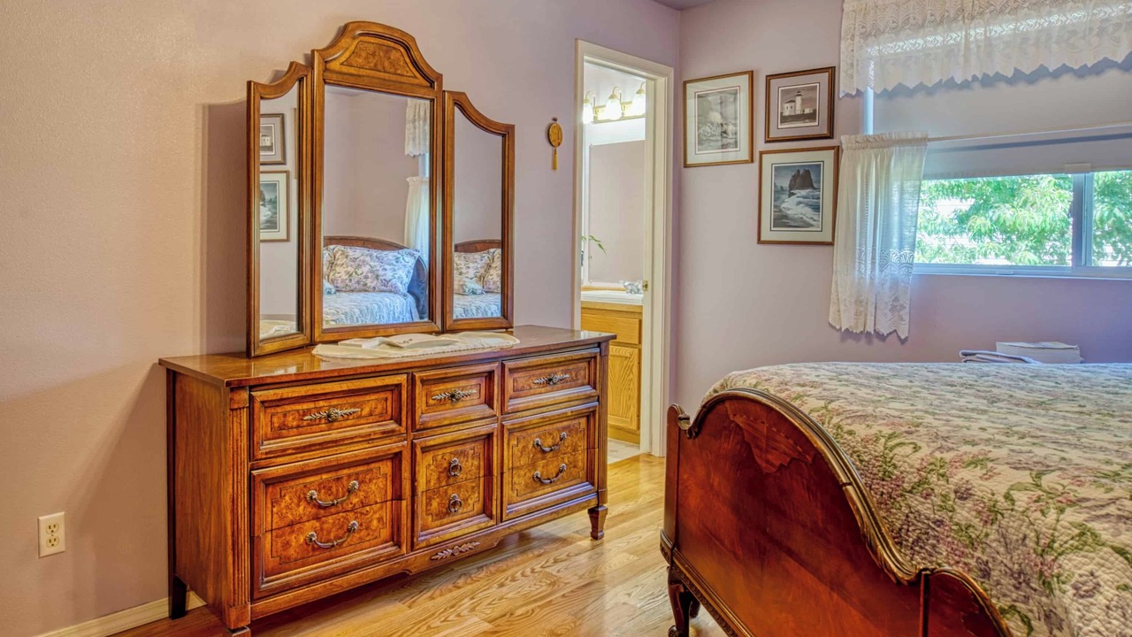 Photo of Bedroom in Weiser