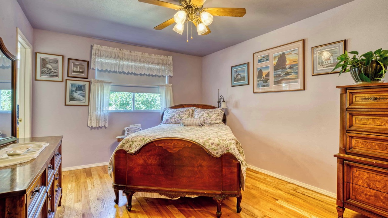 Photo of Bedroom in Weiser