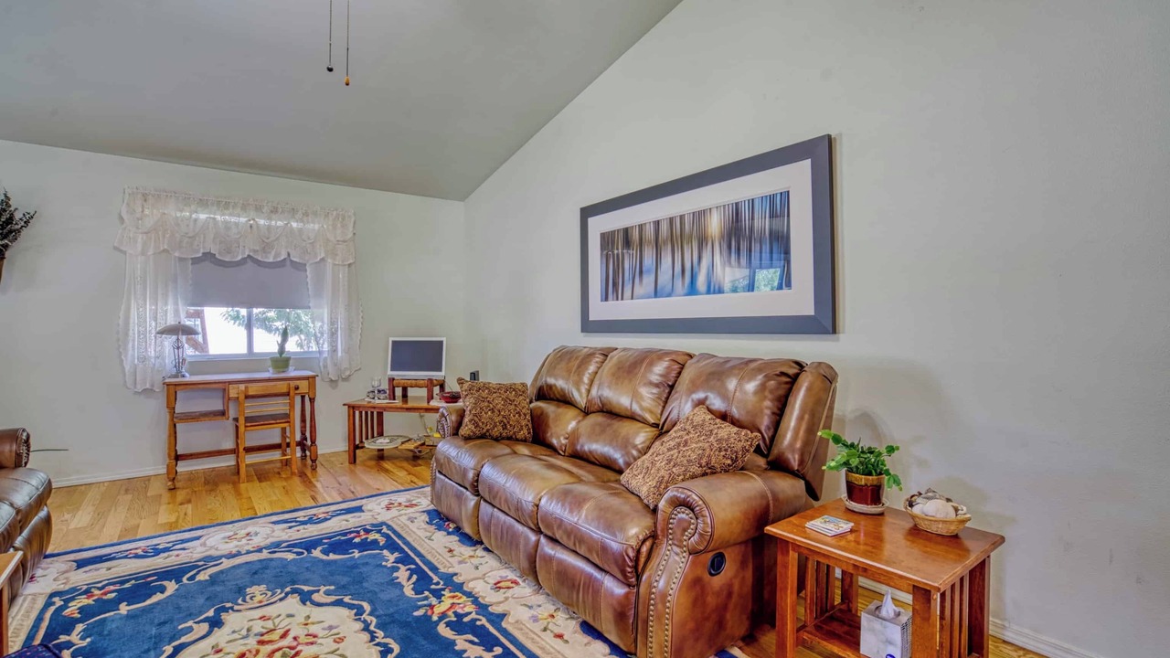 Photo of Livingroom in Weiser