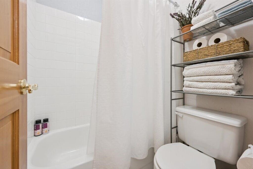 Photo of Bathroom in Dupont
