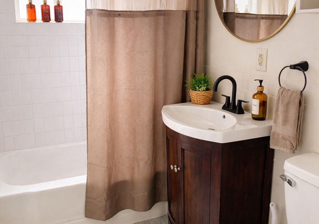 Photo of Bathroom in Snow Heights