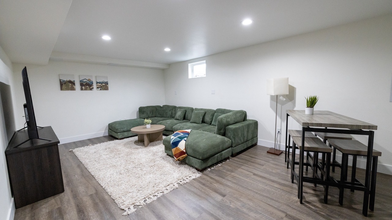 Photo of Livingroom in Arvada Plaza Area