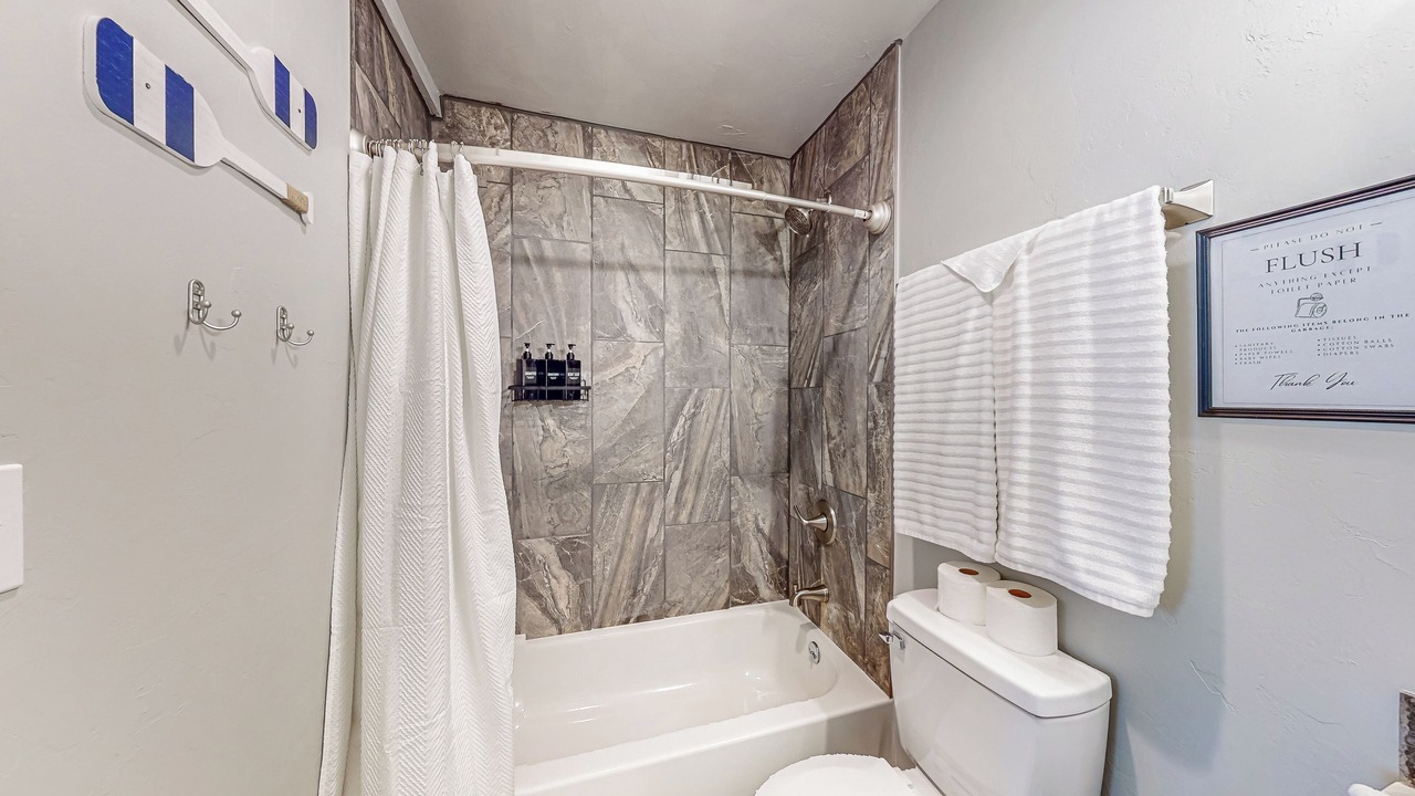 Photo of Bathroom in Eufaula