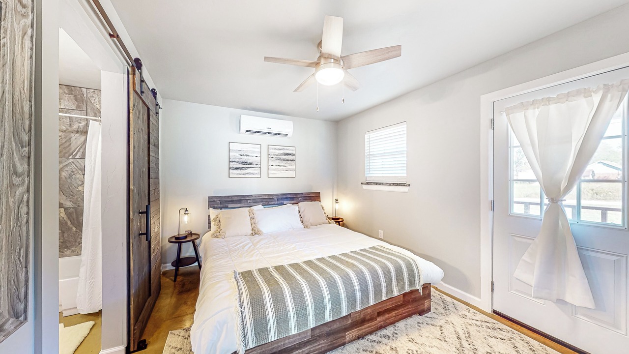 Photo of Bedroom in Eufaula