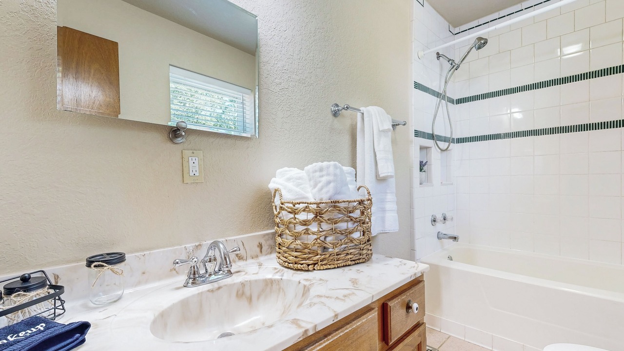 Photo of Bathroom in Hoyt