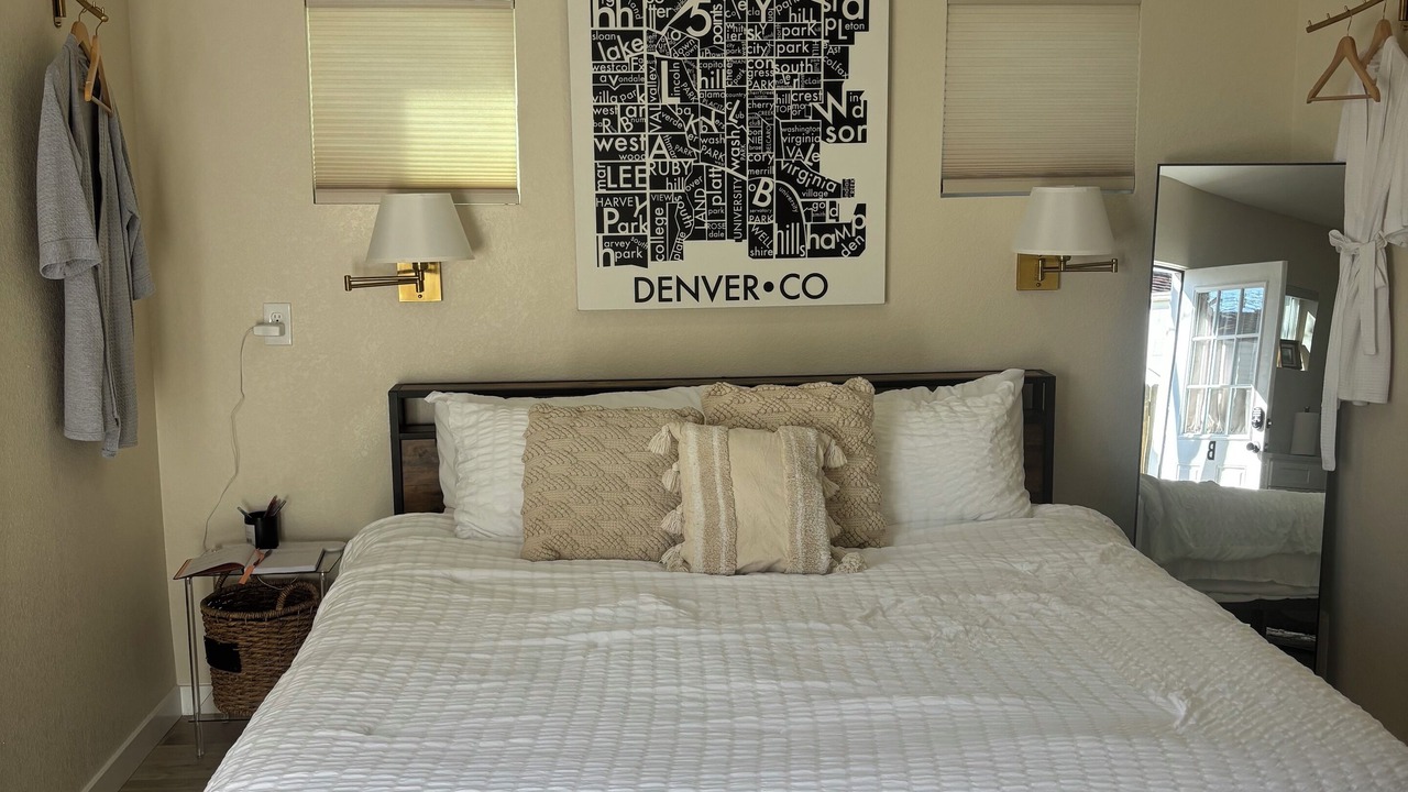 Photo of Bedroom in Lincoln Park