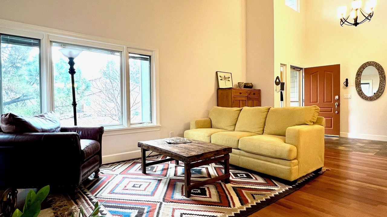 Photo of Livingroom in Englewood