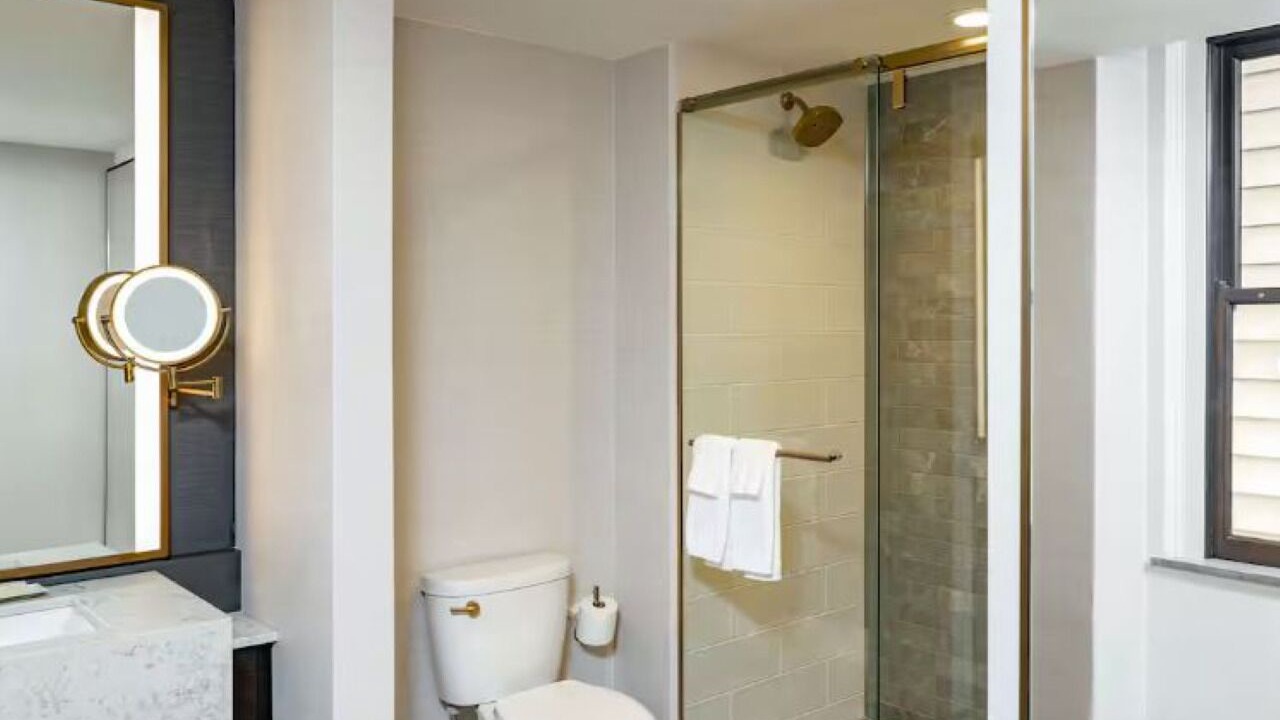 Photo of Bathroom in Downtown Des Moines