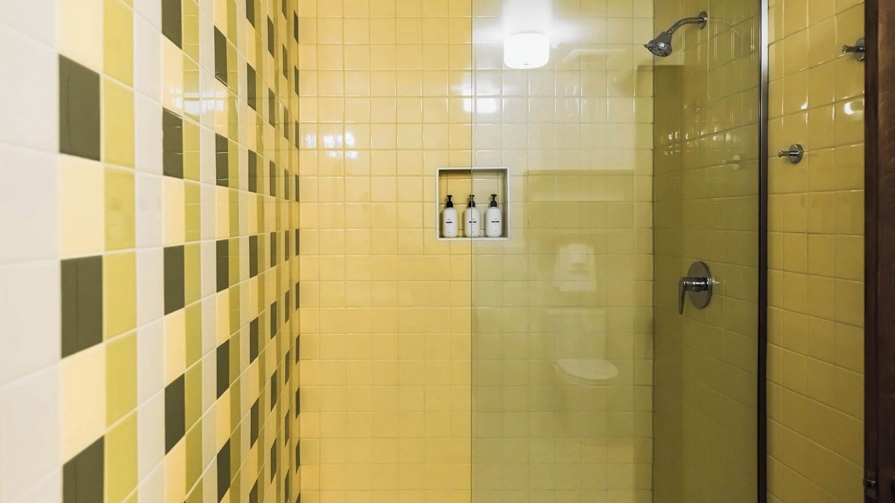 Photo of Bathroom in Hale