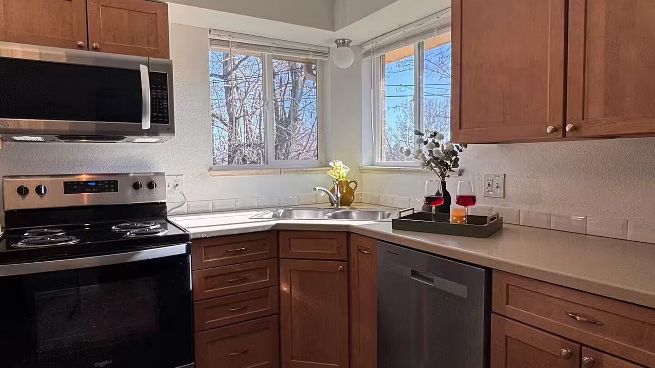 Photo of Kitchen in Arvada Plaza Area