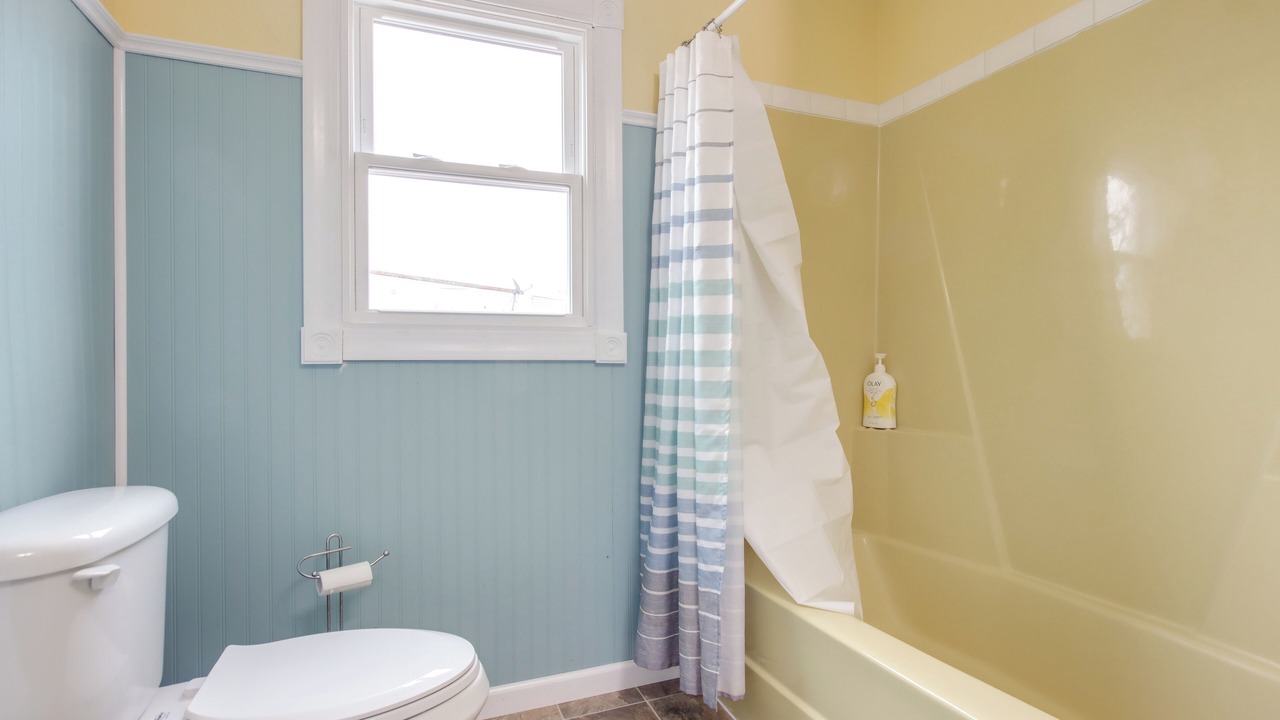 Photo of Bathroom in Nauvoo