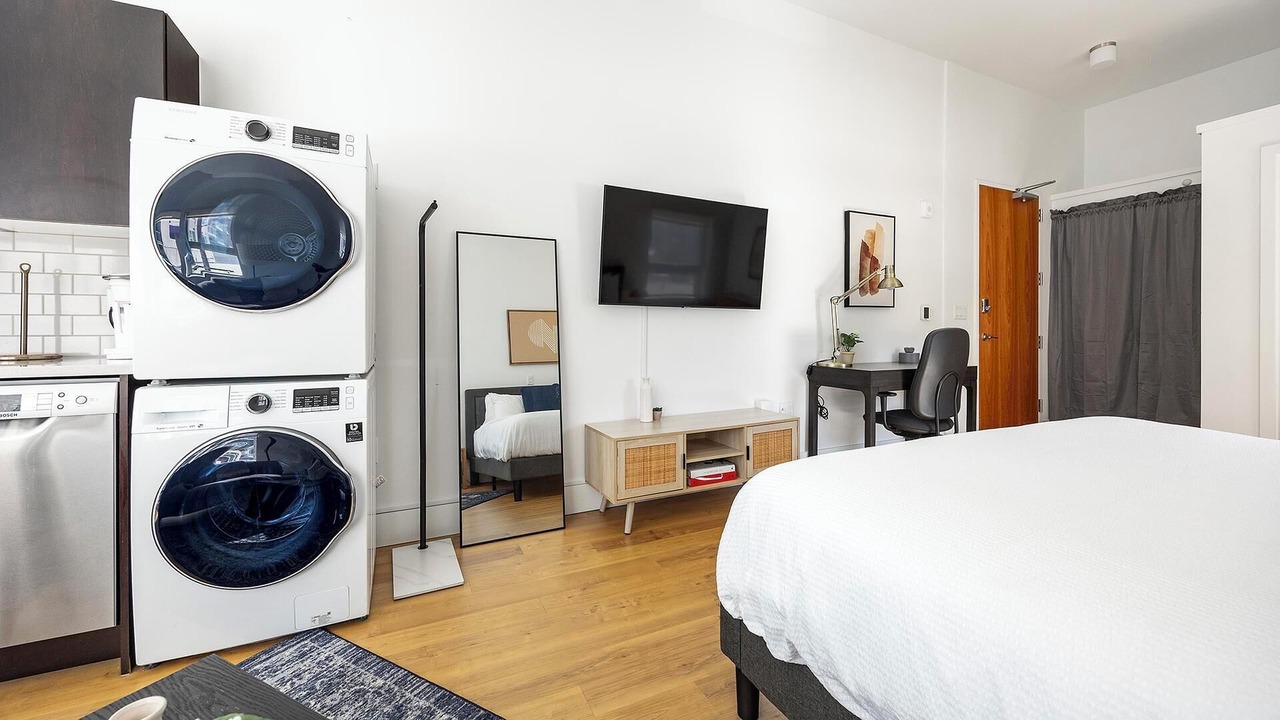 Photo of Bedroom in Cherry Creek
