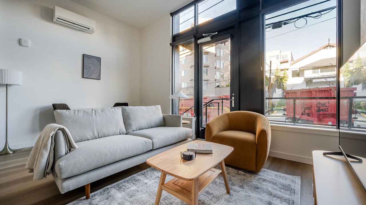 Photo of Livingroom in Old Ballard