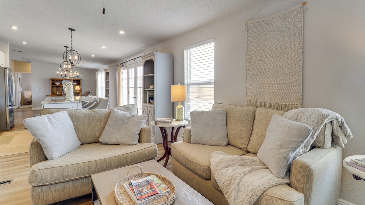 Photo of Livingroom in Rio Rancho