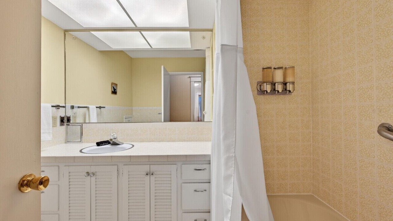 Photo of Bathroom in Baker City