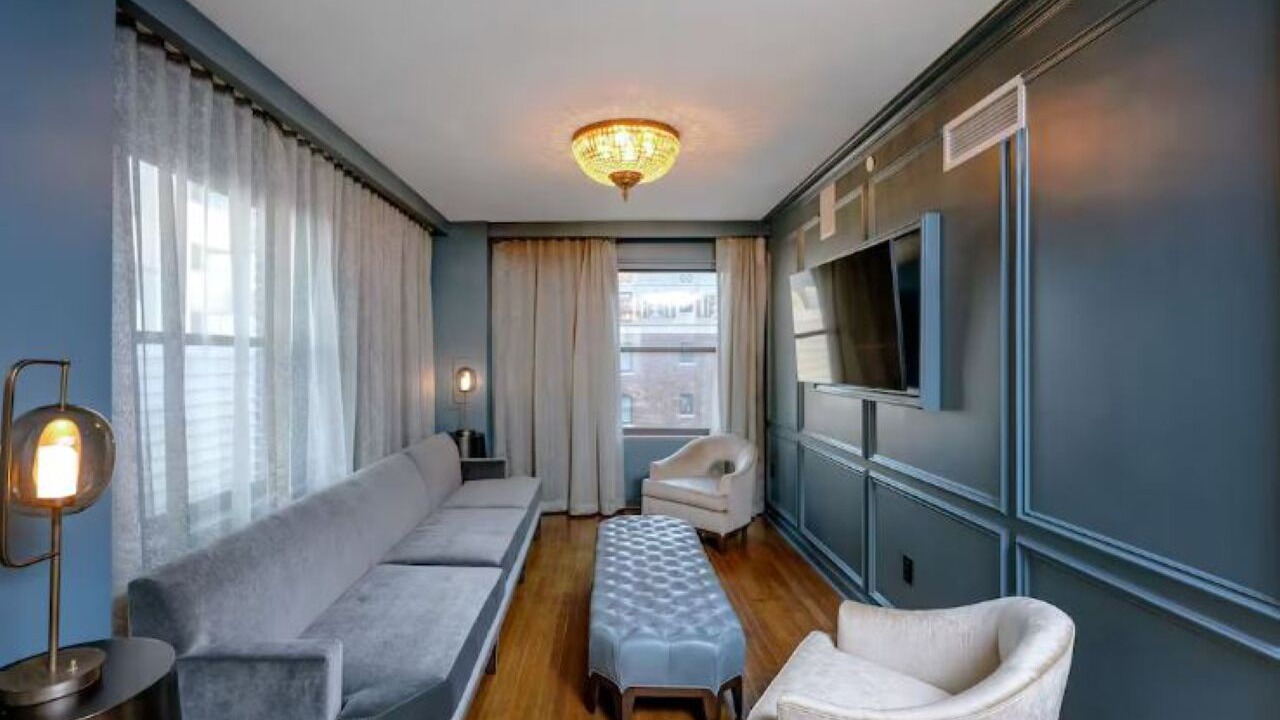 Photo of Livingroom in Court Avenue Entertainment District