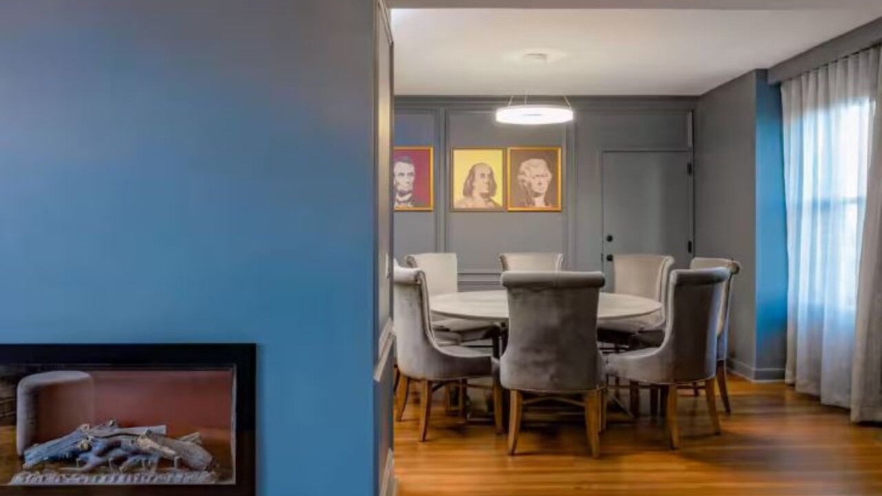 Photo of Livingroom in Court Avenue Entertainment District