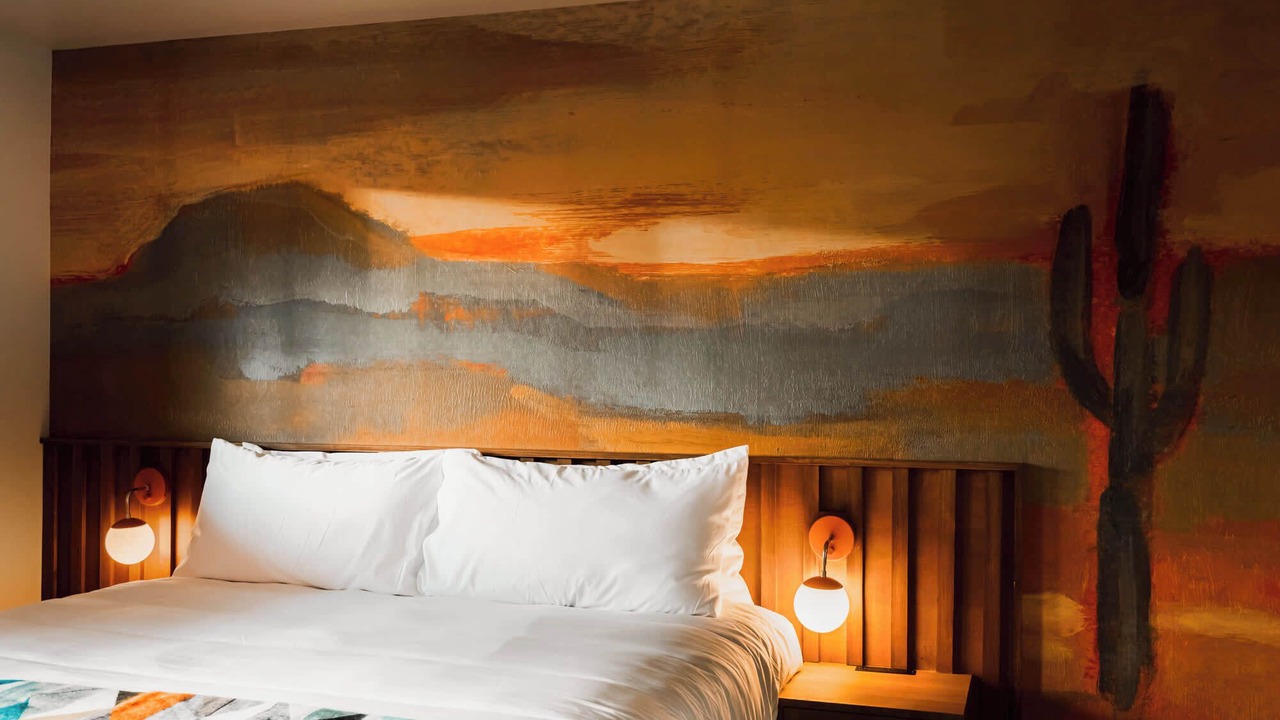 Photo of Bedroom in Hale