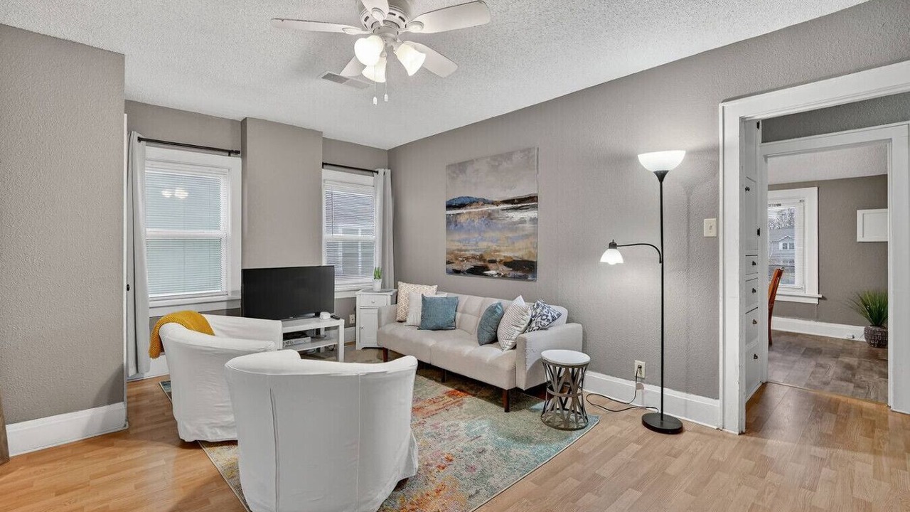 Photo of Livingroom in Des Moines