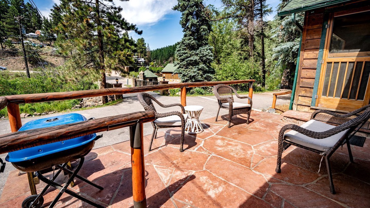 Photo of Patio Balcony in Evergreen