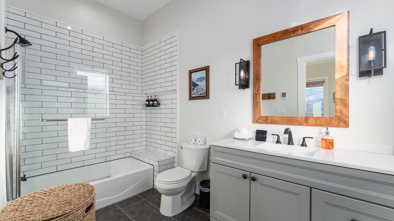 Photo of Bathroom in Pateros