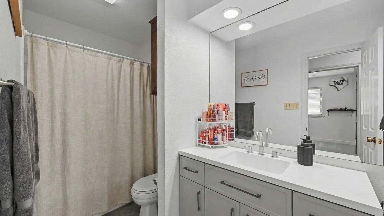 Photo of Bathroom in North Arlington