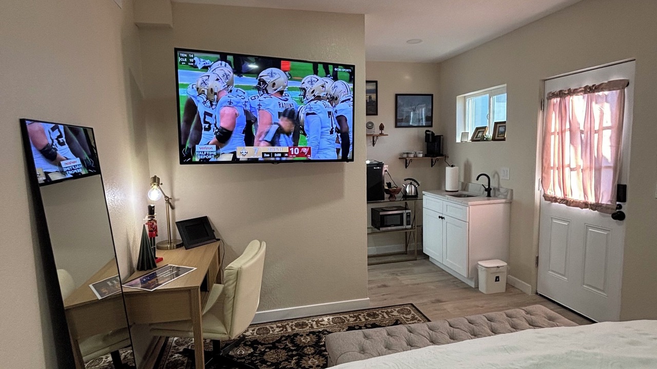 Photo of Bedroom in Lincoln Park