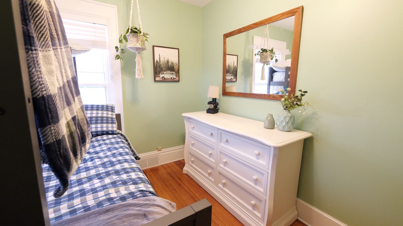 Photo of Bedroom in Near South