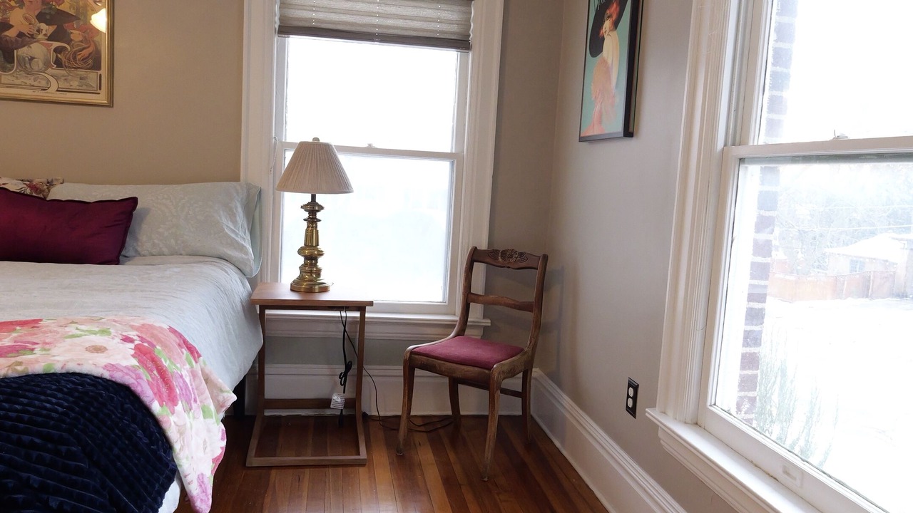 Photo of Bedroom in Near South