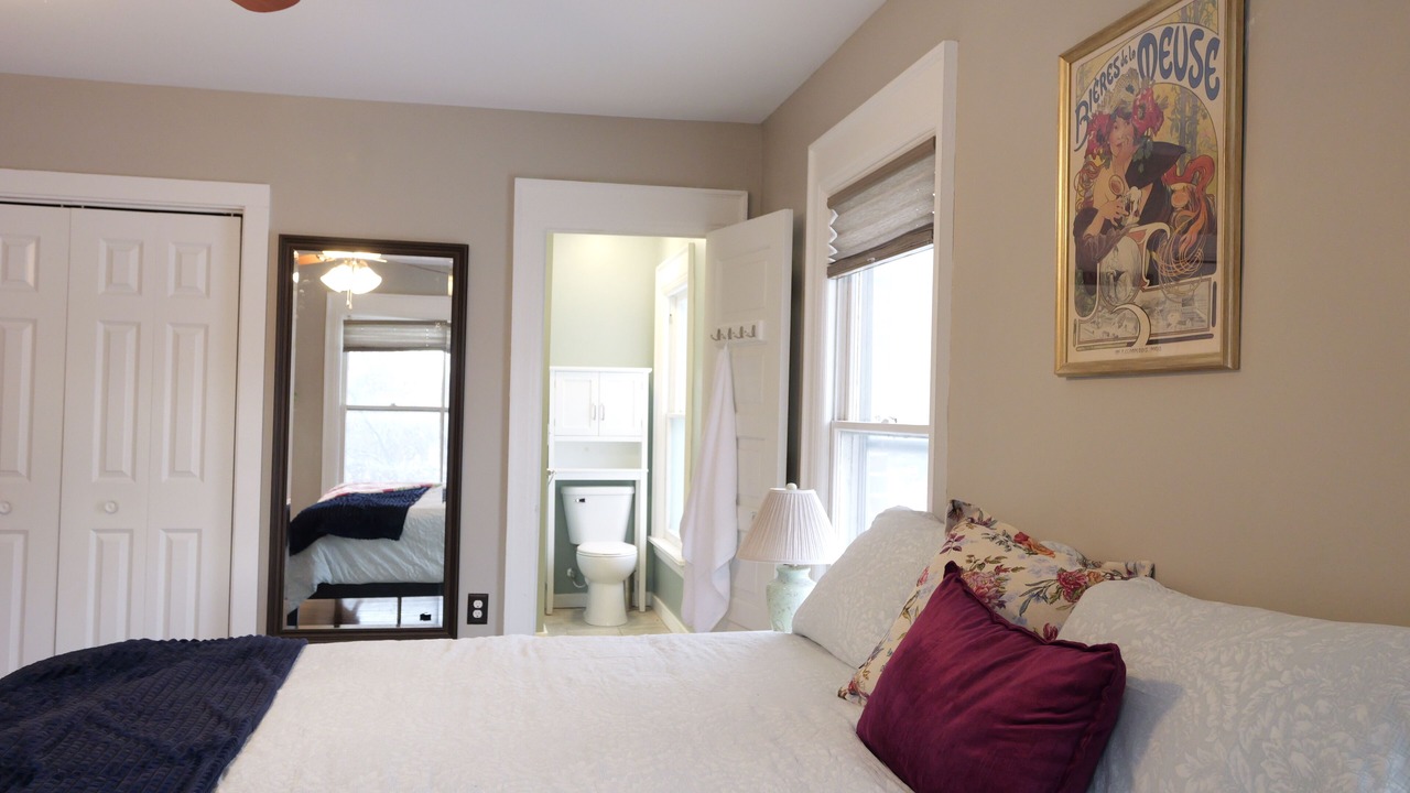 Photo of Bedroom in Near South