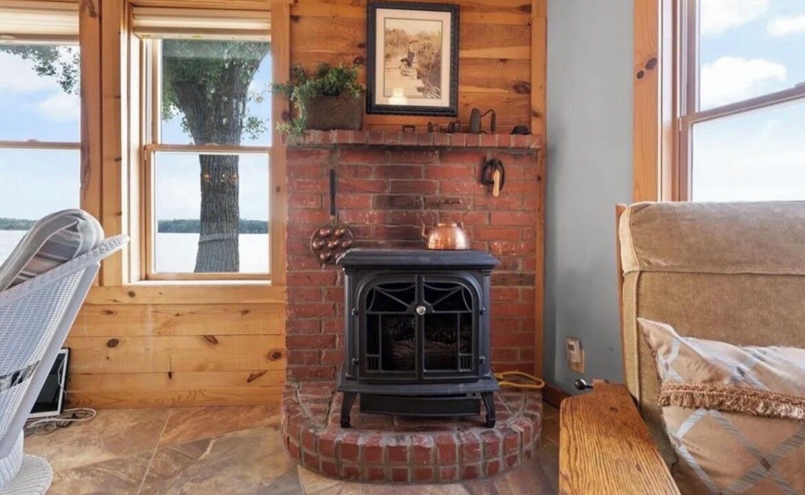 Photo of Livingroom in Guthrie