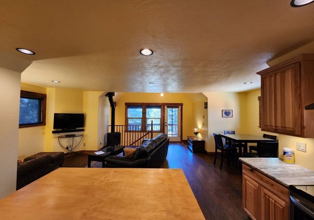 Photo of Livingroom in Tamarack Resort