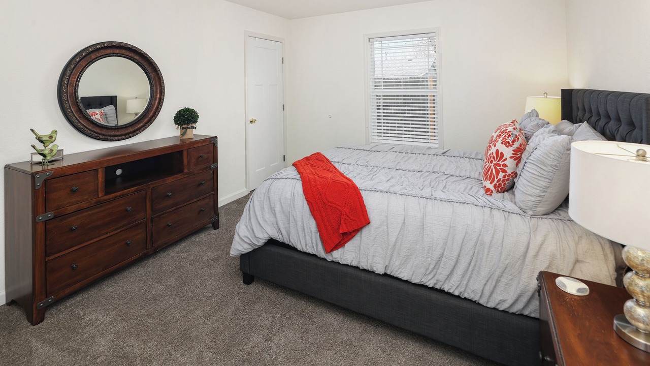 Photo of Bedroom in Dupont