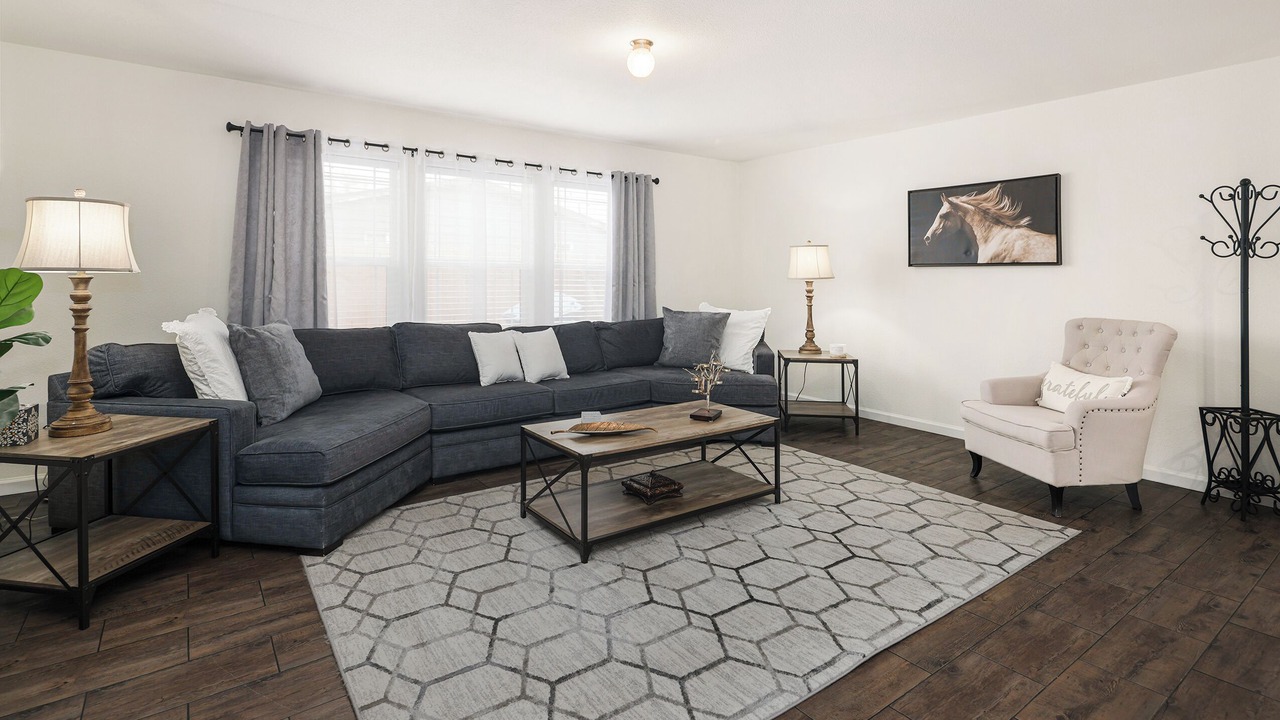 Photo of Livingroom in Dupont
