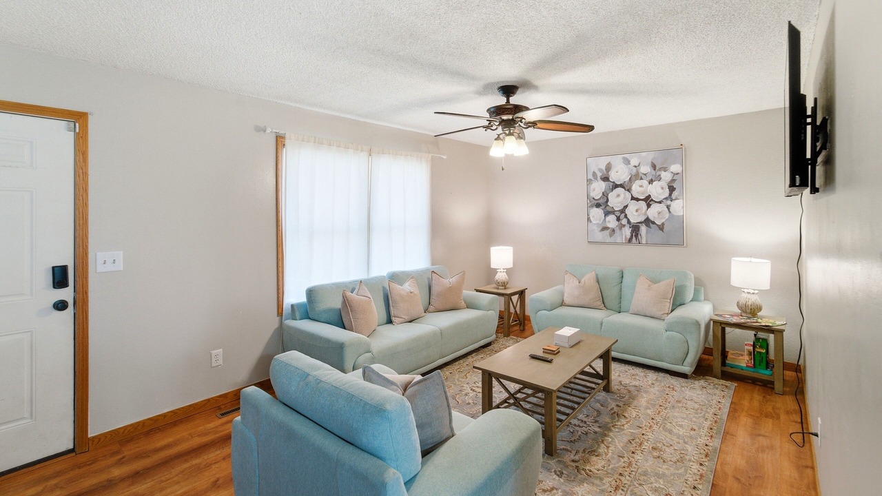 Photo of Livingroom in Garden City