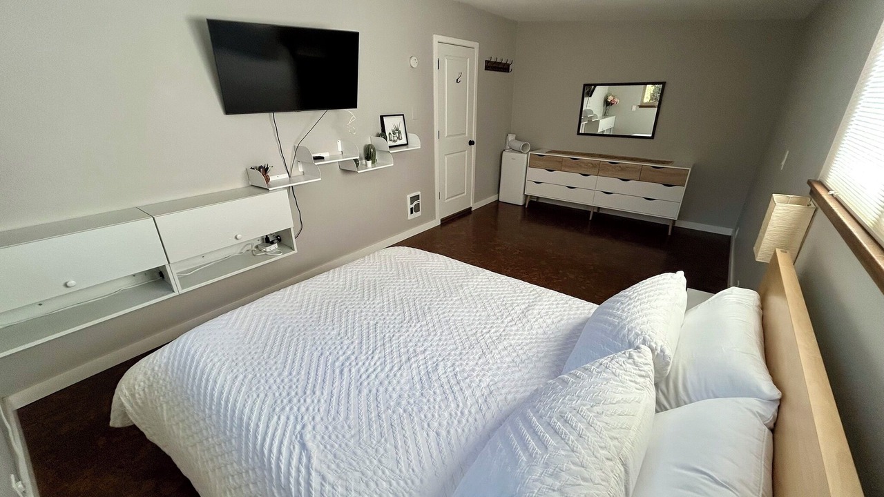 Photo of Bedroom in SeaTac