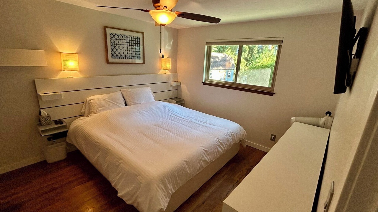 Photo of Bedroom in SeaTac