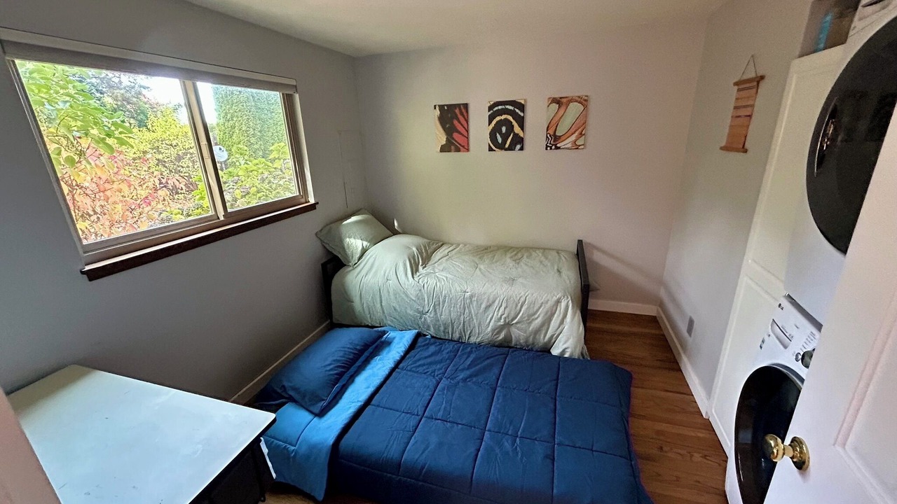 Photo of Bedroom in SeaTac
