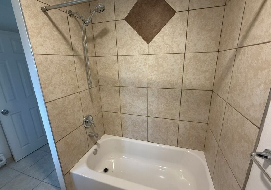 Photo of Bathroom in Paine Field-Lake Stickney