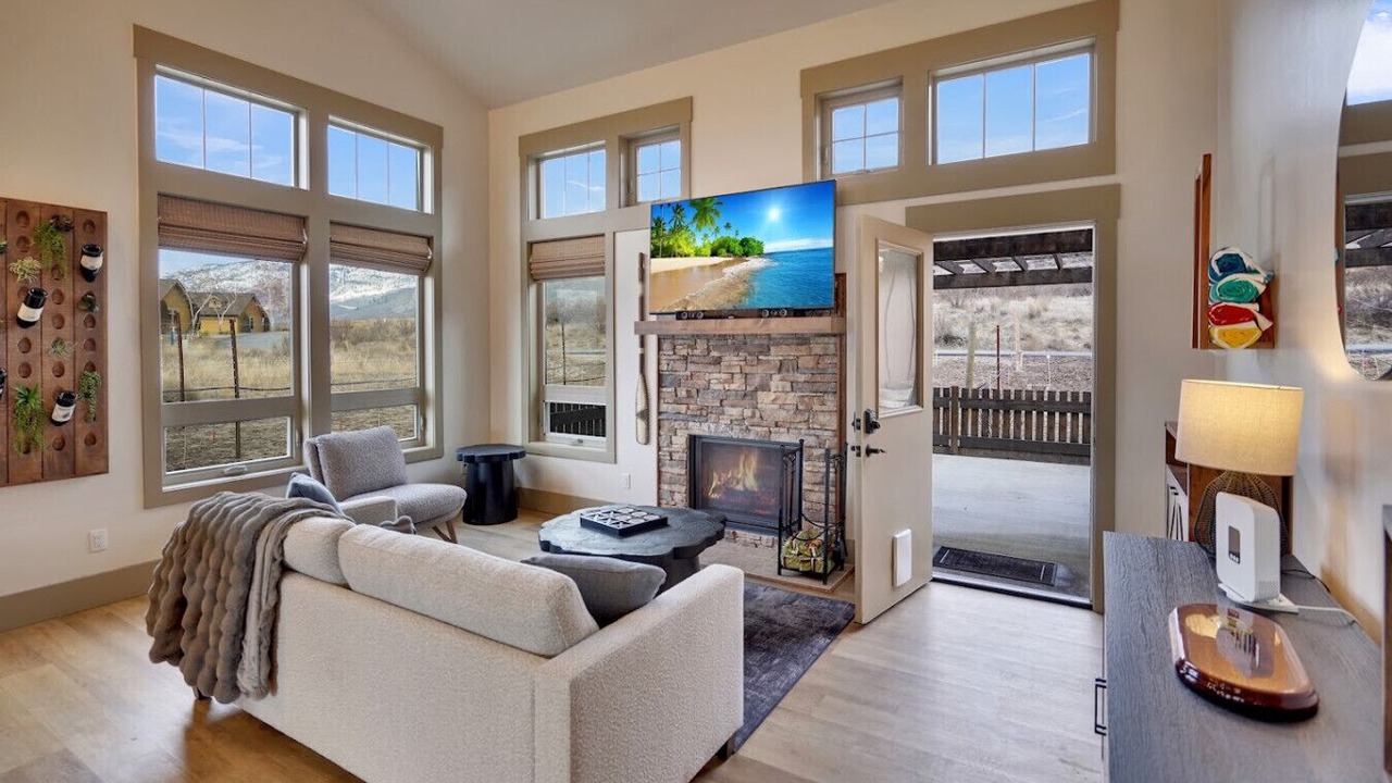 Photo of Livingroom in Oroville