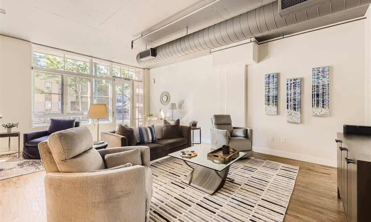 Photo of Livingroom in LoDo