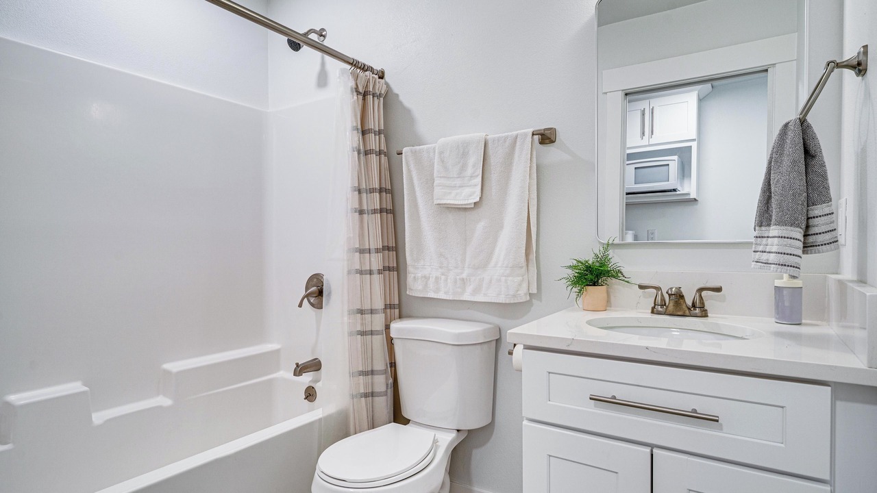 Photo of Bathroom in Soap Lake