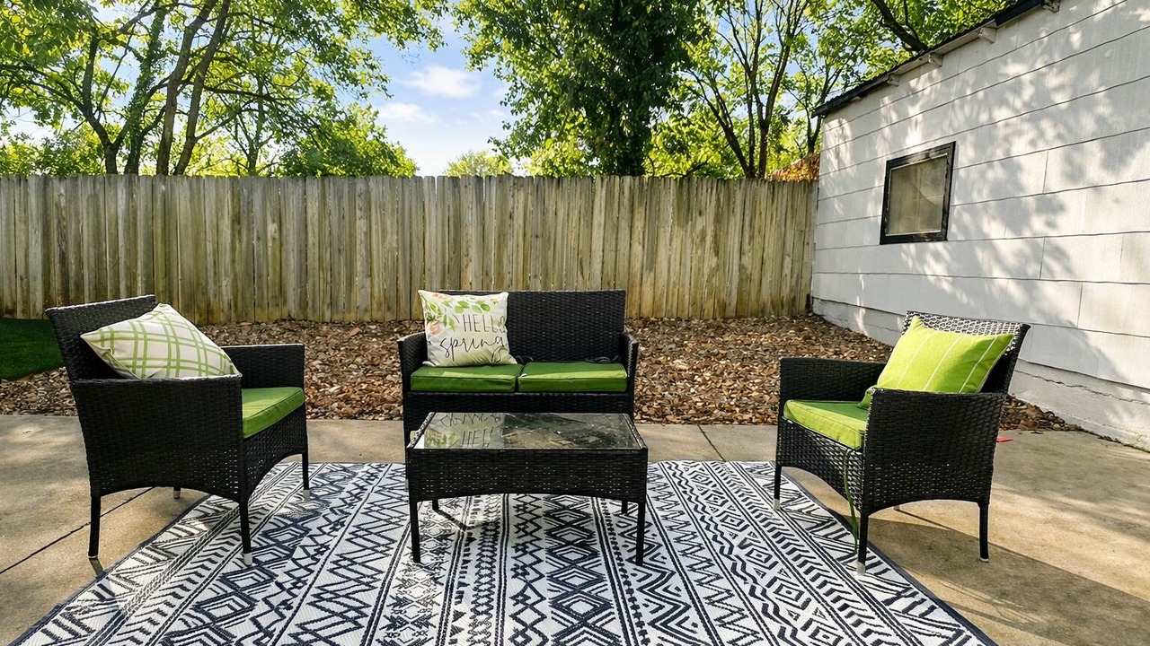 Photo of Patio Balcony in De Soto