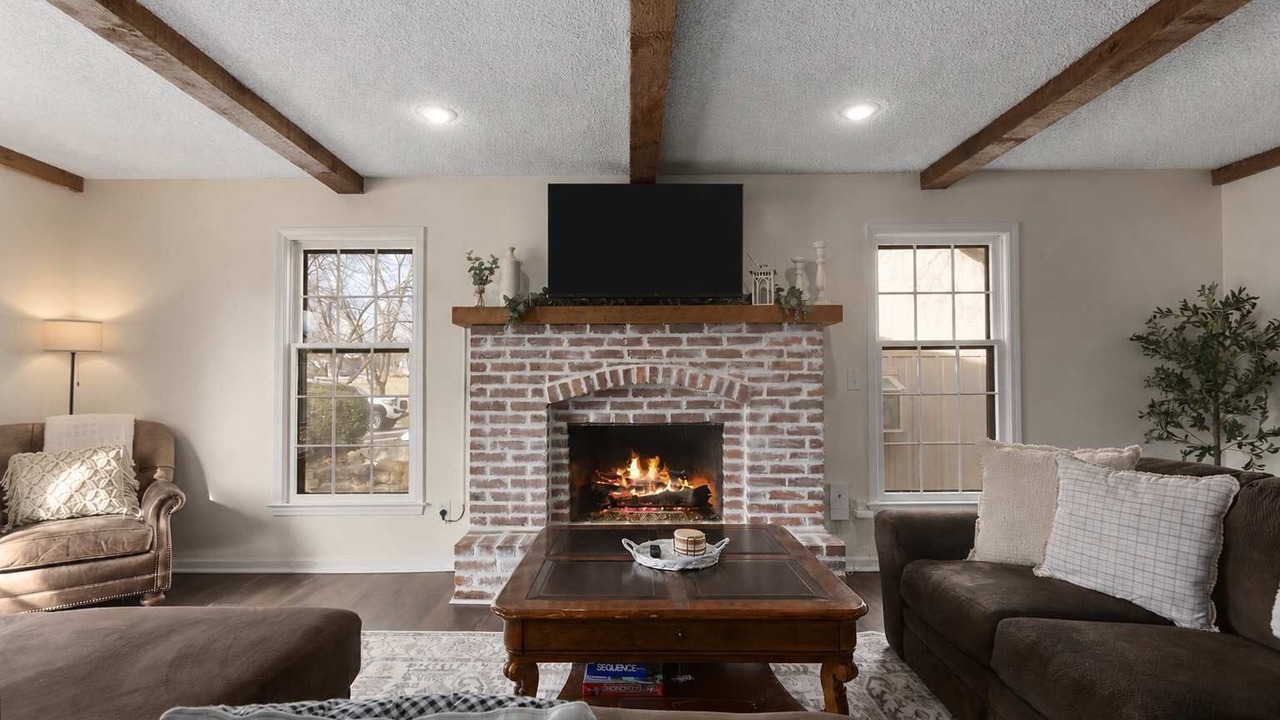 Photo of Livingroom in Shawnee