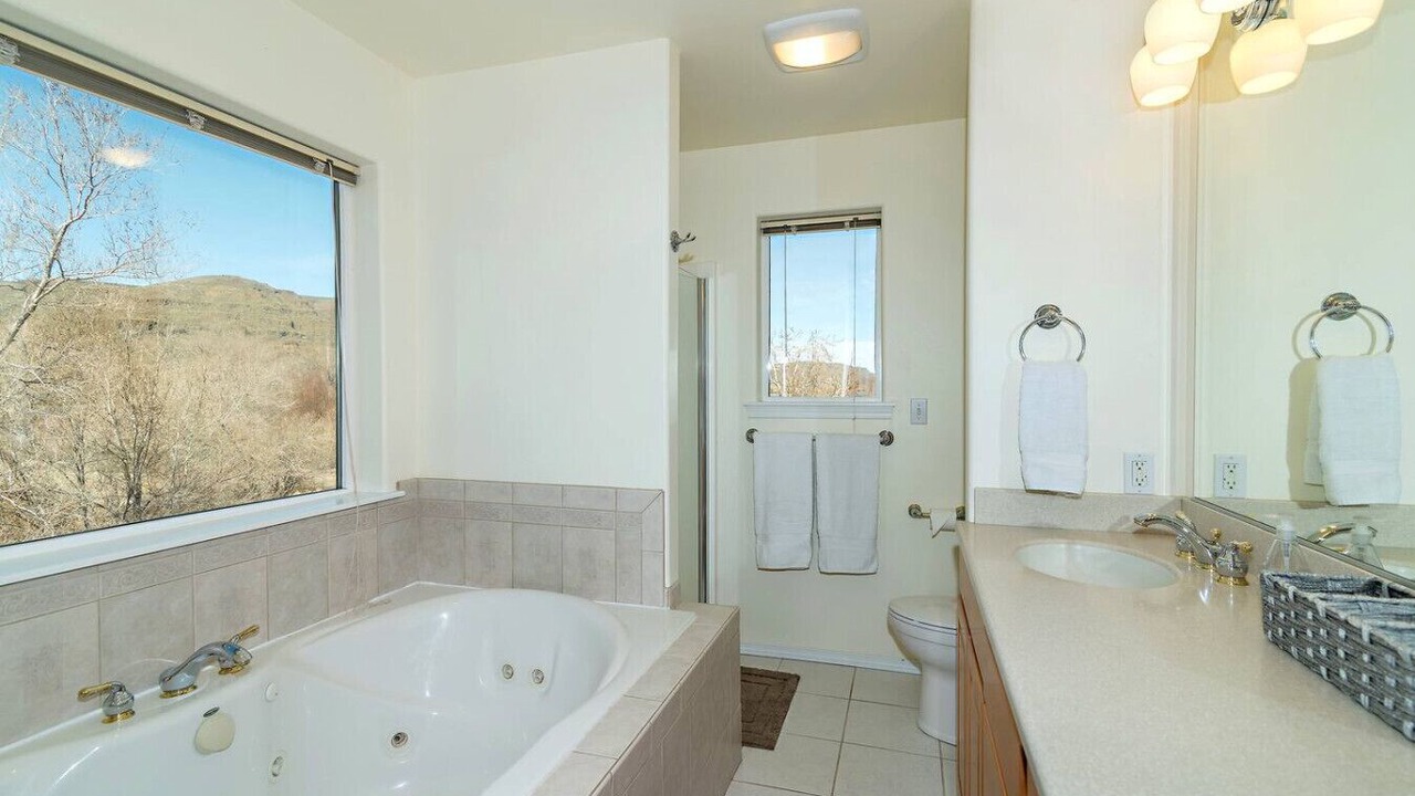 Photo of Bathroom in Sunland Estates